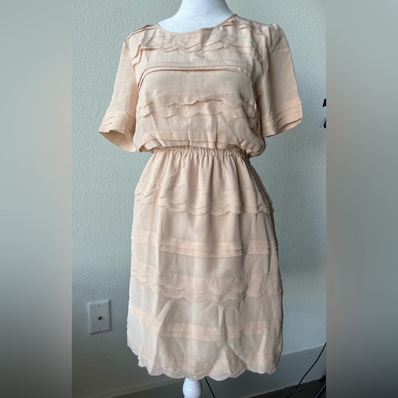 Elegant nude silk Women's Dress - Picture 2 of 10